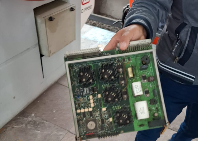 Detienen a sujeto que pretendio robar dispositivo del Metro en Línea B